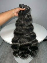 Load image into Gallery viewer, Raw Indian Body Wave
